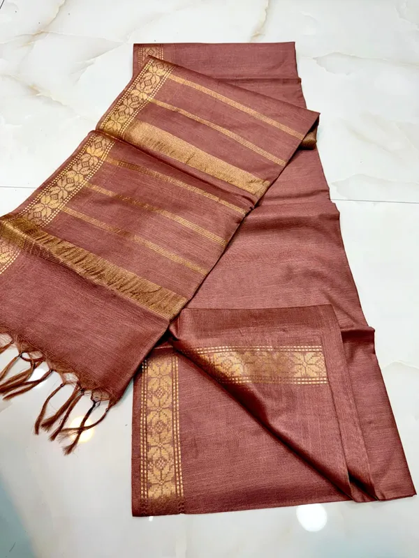 Women's_Exquisite_Semi_Tussar_Silk_Sarees_with_Blouse