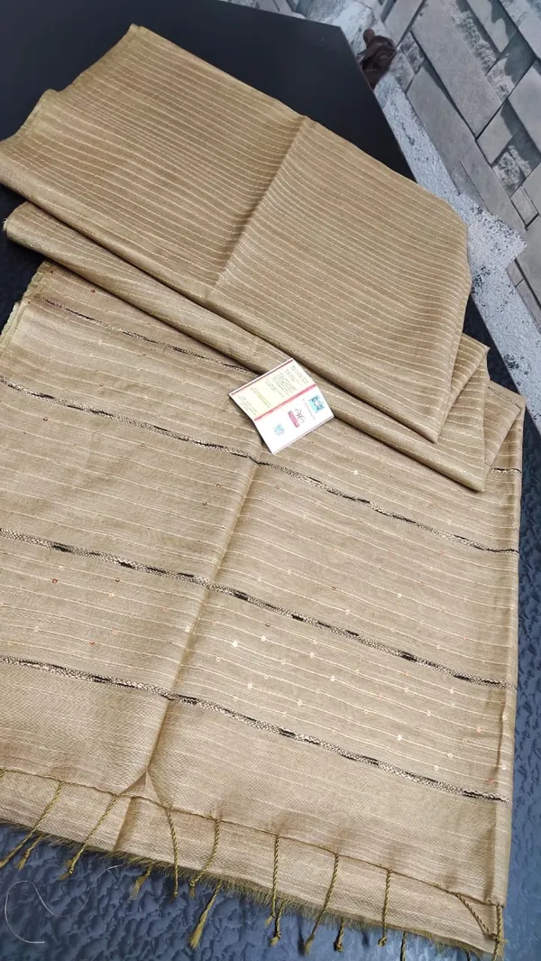 Beige_Bhagalpuri_Semi_Silk_Saree_With_Unstitched_Blouse_Piece_For_Women