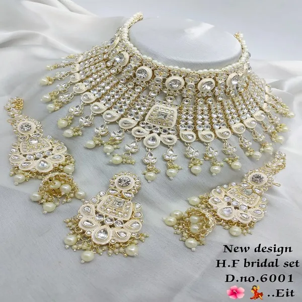Gold_Plated_Kundan_Stone_And_Beads_Choker_Necklace_Set