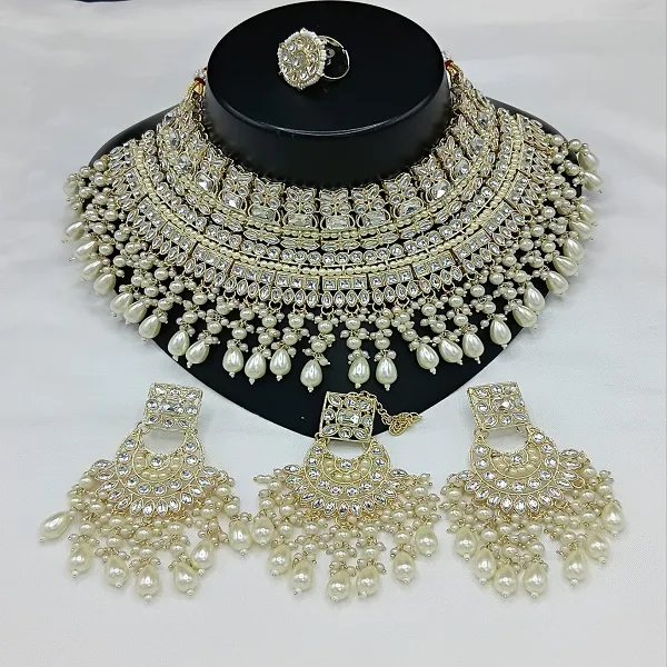 Gold_Plated_White_Kundan_Stone_And_Pearls_Bridal_Necklace_Set