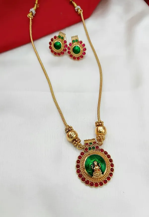 Gold-Plated__Copper_Studded_Handcrafted_Enamelled_Jewellery_Set