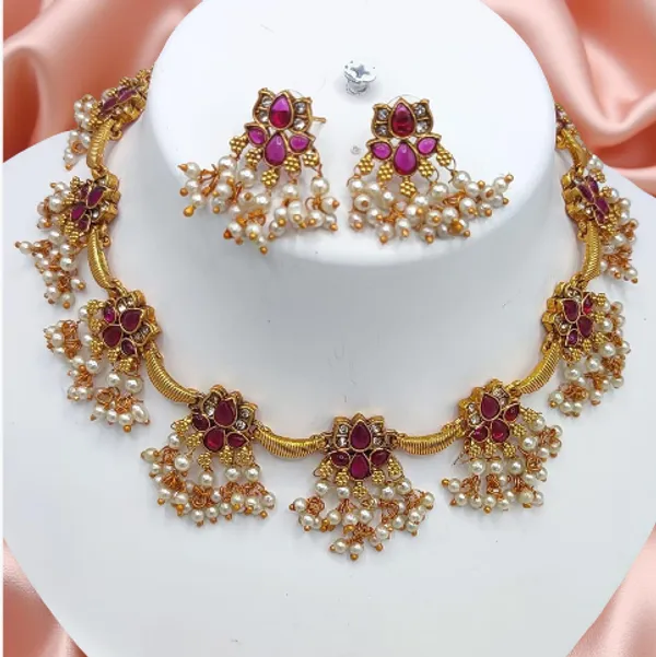 LOTUS_DESIGN_FLOWER_SHAPED_GOLD_PLATED_SOUTH_INDIAN_WEDDING_TRADITIONAL_TEMPLE_JEWELLERY_SET