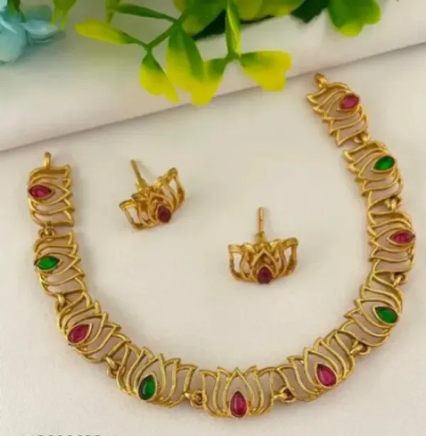 Lotus_Designer_Simple_Necklace_Set