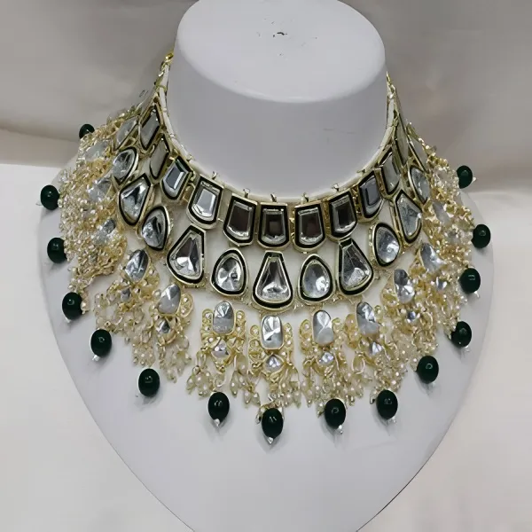 TRADITIONAL_GOLD_PLATED_KUNDAN_ETHNIC_BRIDAL_JEWELLERY_SET_FOR_WOMEN