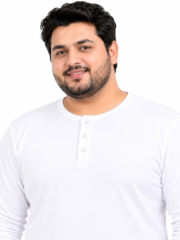 Plus_Size_Plain_White_Henley_T-Shirt_(2201)