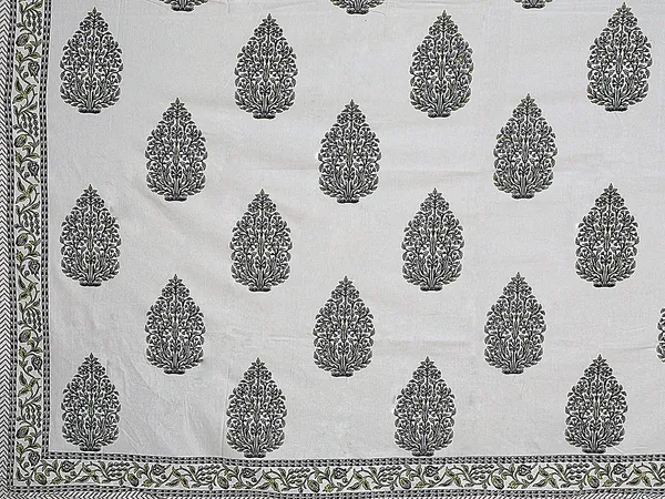 Green_Kids_Winders_Pure_Cotton_Printed_Bedsheet_And_2_Pillow_King_Size_Set_108_*_108_Inches