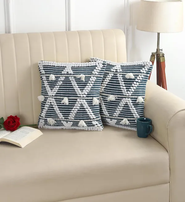 Dark_Blue_White_Boho_Decorative_Cushion_Covers,_Floral_Tufted_Design_With_Tassels