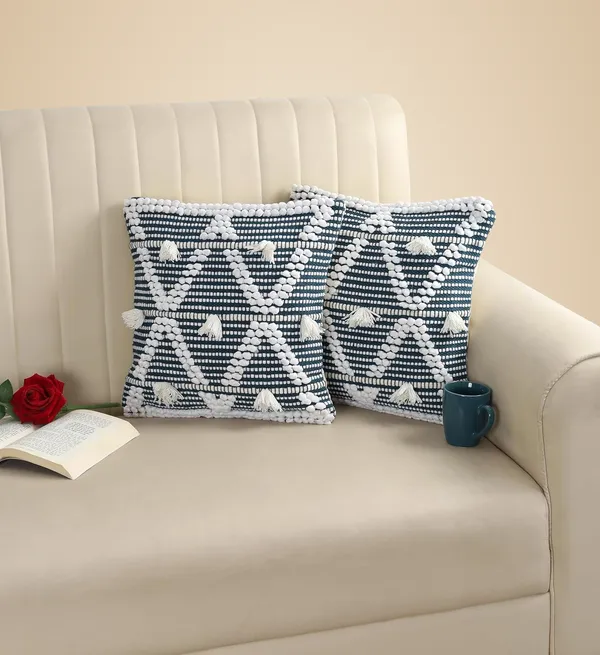 Dark_Blue_White_Boho_Decorative_Cushion_Covers,_Floral_Tufted_Design_With_Tassels