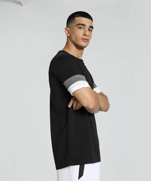 Puma_Men_Drycell_Polyester_Regular_Fit_Teamrise_Football_Jersey