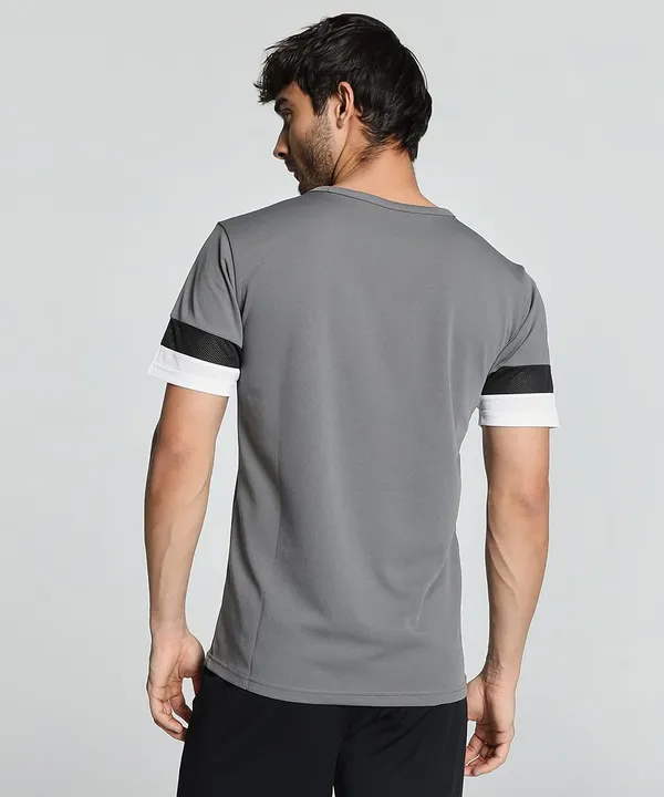 Puma_Men_Drycell_Polyester_Regular_Fit_Teamrise_Football_Jersey