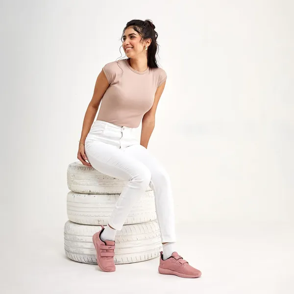 Campus_Women_Noor_Plus_V_Walking_Shoes