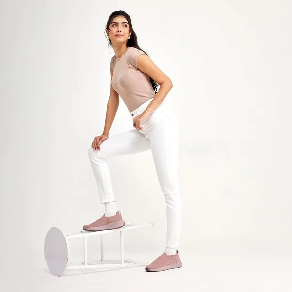 Campus_Women_Annie_Walking_Shoes
