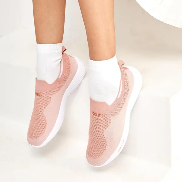 Campus_Women_Camp_Callie_Walking_Shoes