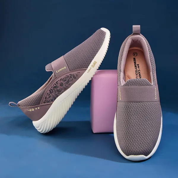 Campus_Women_Camp_Eloy_Walking_Shoes