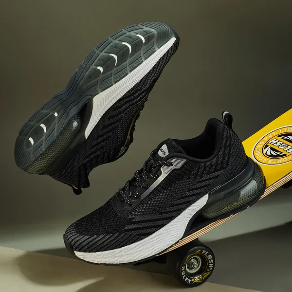 Campus_Men_Summit_Running_Shoes