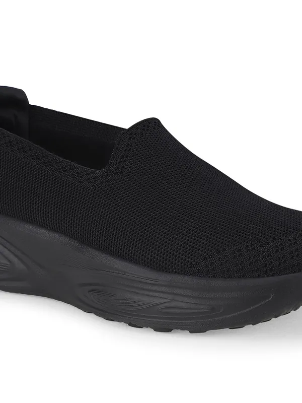 Campus_Women_Marlin_Walking_Shoes