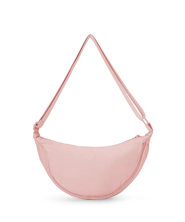 Puma_Plush_Halfmoon_Bag_Ind_Stylish_Everyday_Bag_With_10l_Capacity_Main_Zip_Compartment_Interior_Organization_Adjustable_Shoulder_Strap_Iconic_Branding