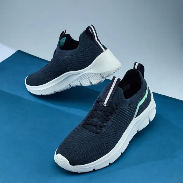 Campus_Women_S_Lumi_Walking_Shoes