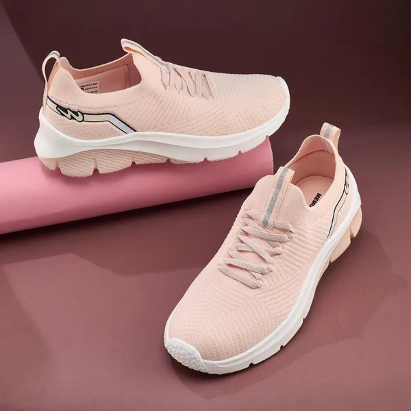 Campus_Women_S_Lumi_Walking_Shoes