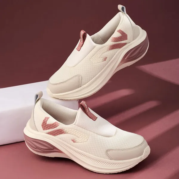 Campus_Women_S_Gisel_Walking_Shoes