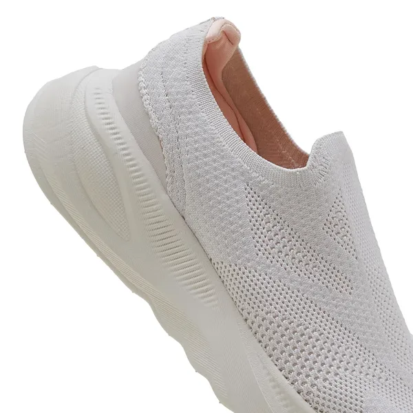 Campus_Women_S_Faby_Walking_Shoes