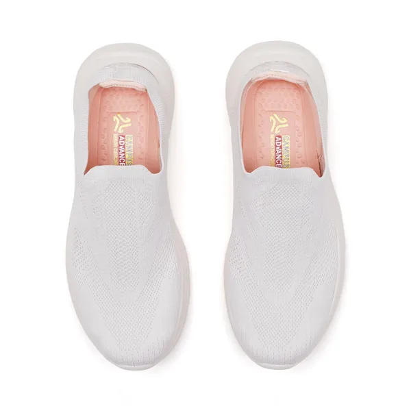 Campus_Women_S_Faby_Walking_Shoes