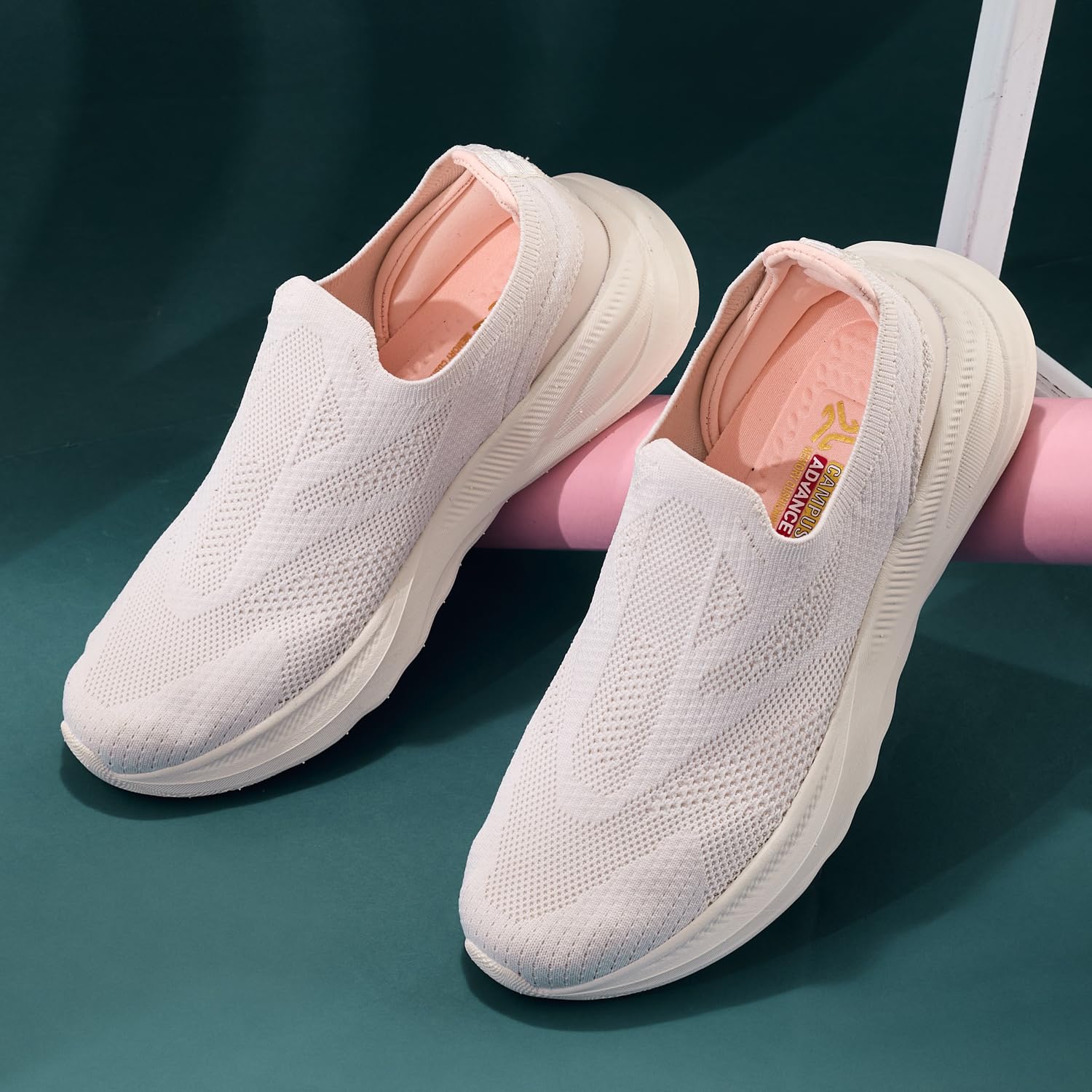 Campus_Women_S_Faby_Walking_Shoes