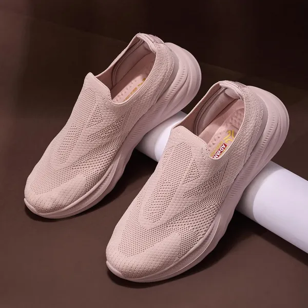 Campus_Women_S_Faby_Walking_Shoes