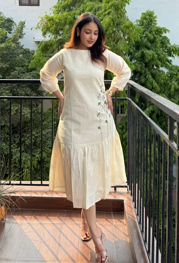 Lily_Embroidered_Dress