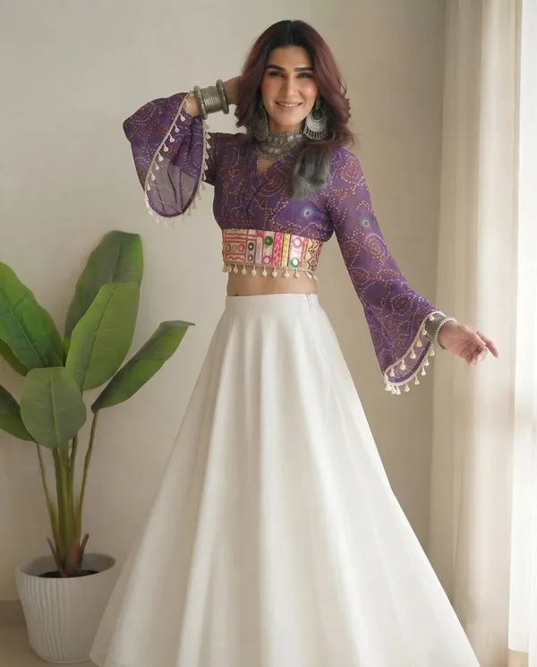 Mehrab_Bandhani_Bell-Sleeve_Top