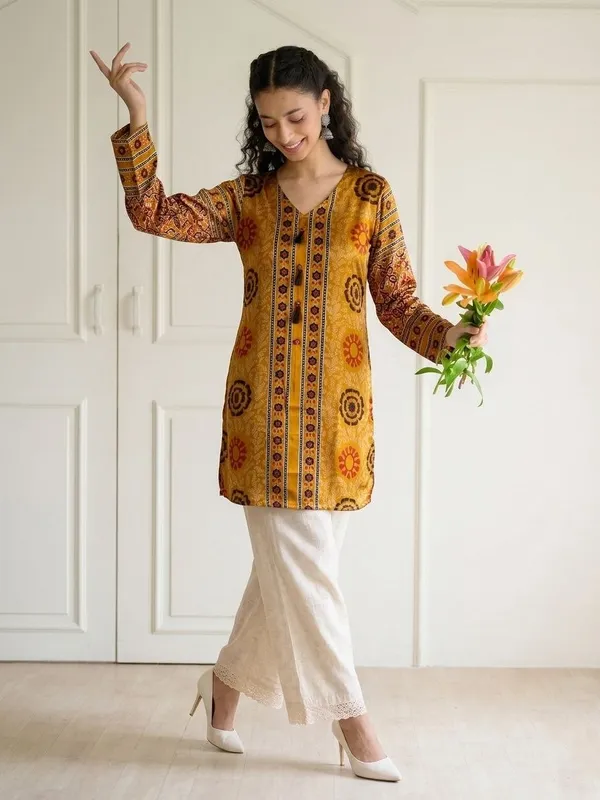 Sunlit_Ethnic_Charm_Modal_Kurti