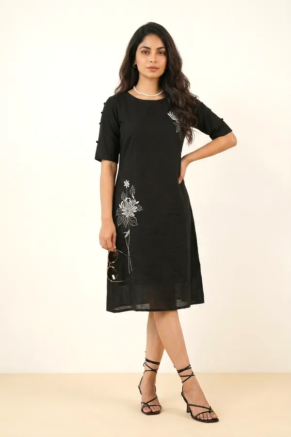 Signature_Noir_Embroidered_Dress