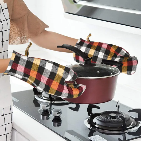 Cotton_Microwave_Oven_Gloves_/Oven_Mitts_(Color-_Black,_Size-12x6_Inch)