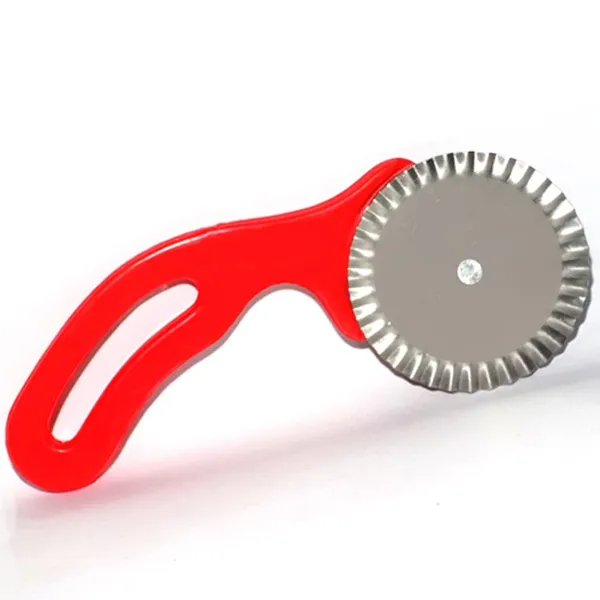 Kitchen_Curly_Pizza_Cutter