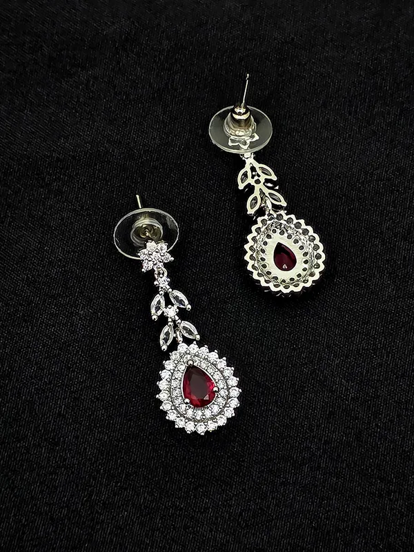 Crystal_Teardrop_Necklace_and_Earrings_Set