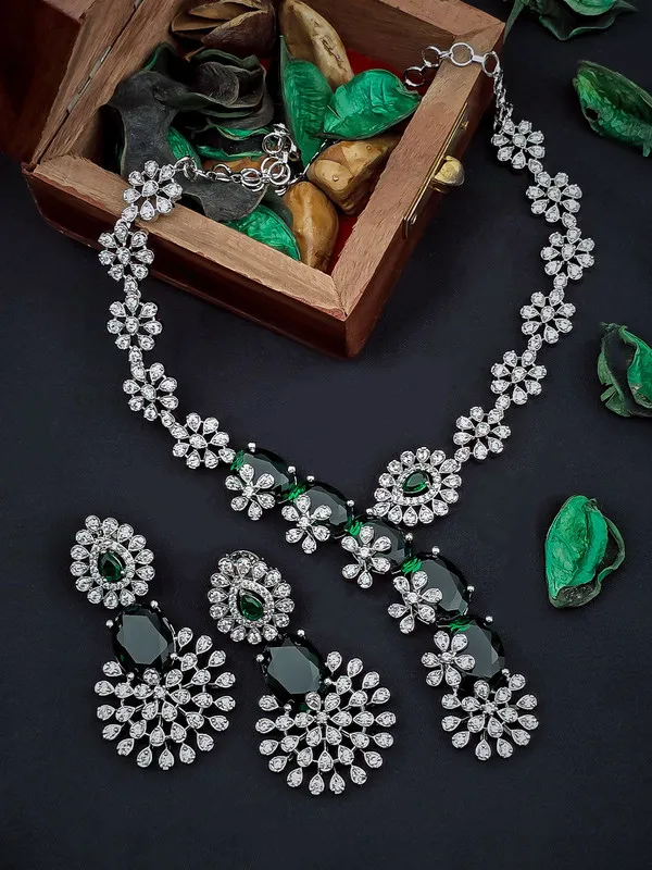 Crystal_Diamond_Necklace_Earrings_Set