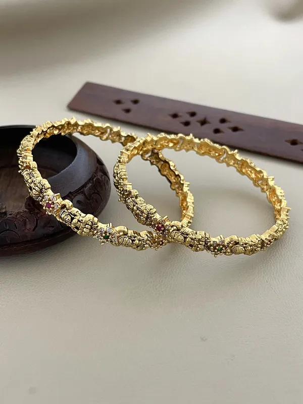 Gold_Buddha_Bangle_Set_with_Stones
