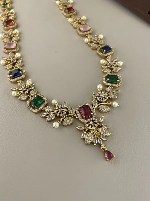 Multicolor_Gemstone_Gold_Necklace_Set