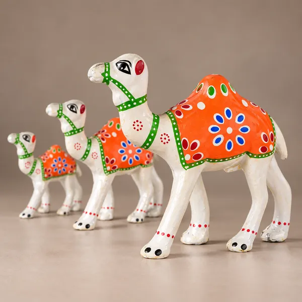 DreamKraft_Paper_Mache_Camel_Showpiece_Set_of_3,_White_and_Orange