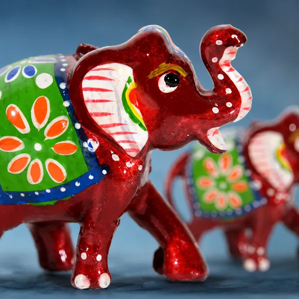 DreamKraft_Paper_Mache_Elephant_Showpiece_Set_of_3,_Red