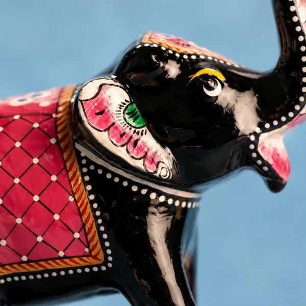 DreamKraft_Paper_Mache_Elephant_Figurine,_Red