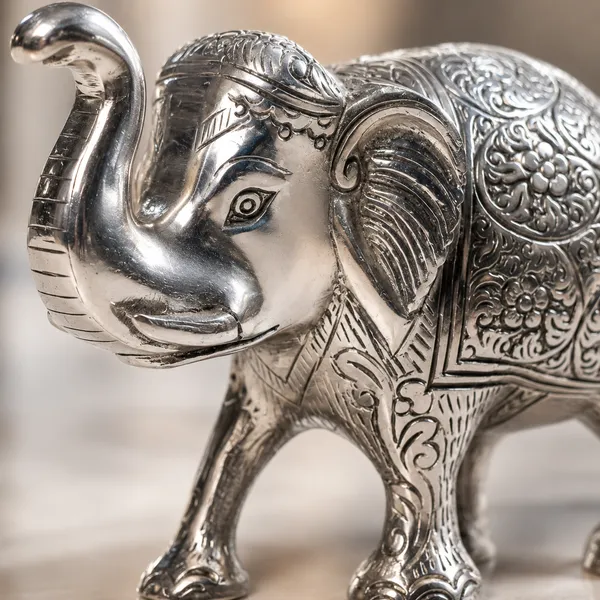 Metal_Elephant_Showpiece_(Silver,_14x8x5cm)