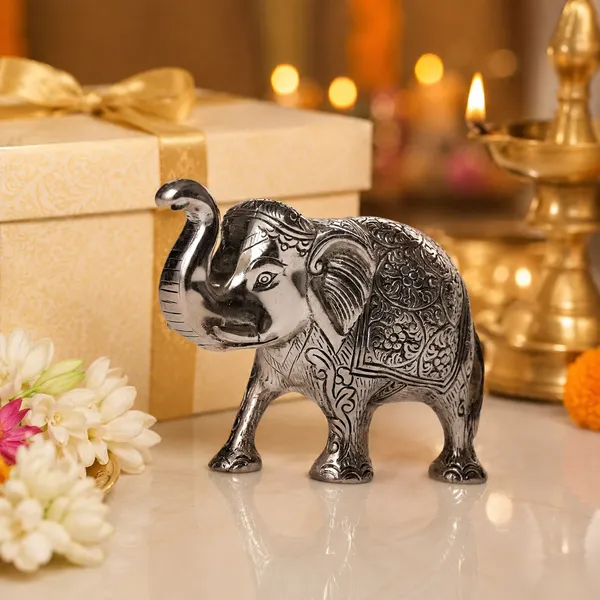 Metal_Elephant_Showpiece_(Silver,_14x8x5cm)