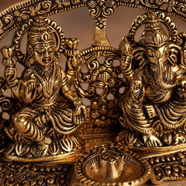 Metal_Laxmi_Ganesh_with_Deepak_for_Home_Dv??cor