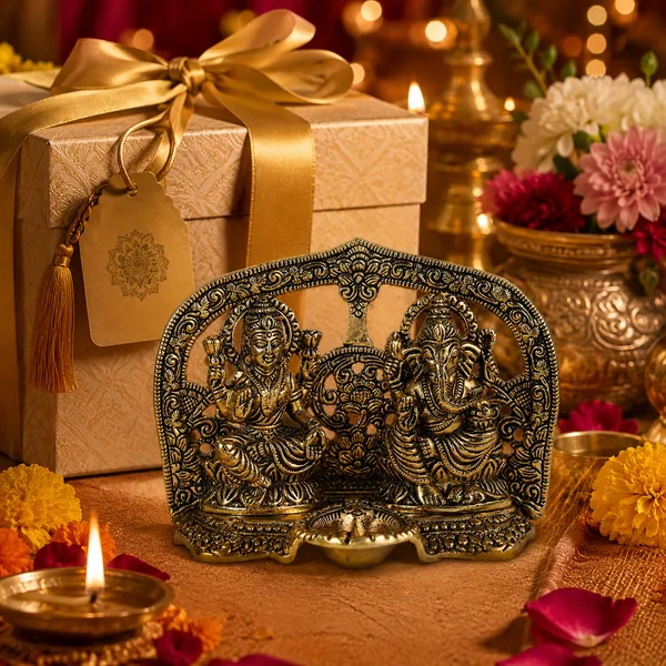 Metal_Laxmi_Ganesh_with_Deepak_for_Home_Dv??cor