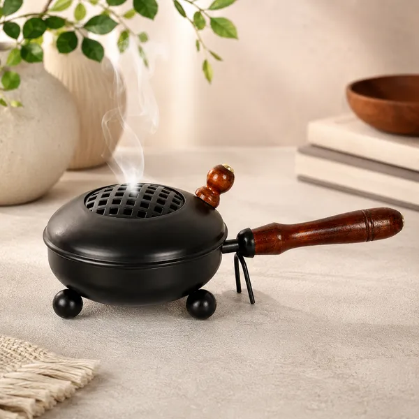 DreamKraft_Iron_Round_Loban_Burner_with_Wooden_Handle,_Black