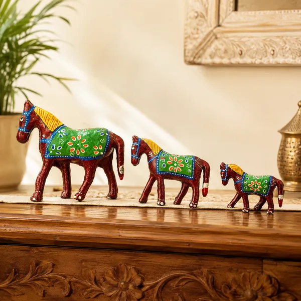 DreamKraft_Paper_Mache_Horse_Showpieces,_Multicolour,_Set_of_3