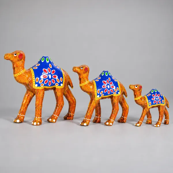 DreamKraft_Paper_Mache_Camel_Showpiece_Set_of_3,_Golden