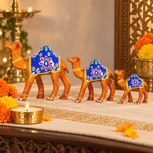 DreamKraft_Paper_Mache_Camel_Showpiece_Set_of_3,_Golden