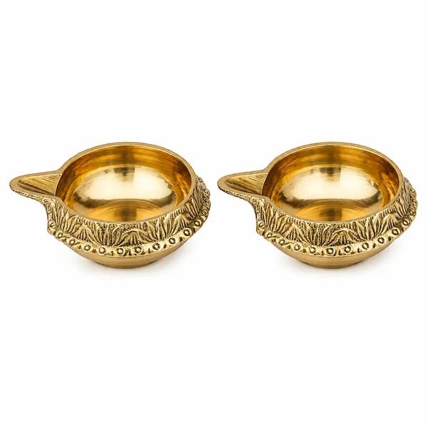 Brass_Oil_Lamp_(Gold_1_Inch_X_1_Inch_X_2.5_Inch)